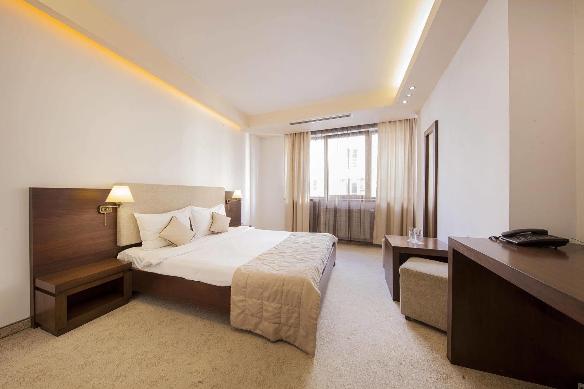 Yesterday Hotel Bucarest